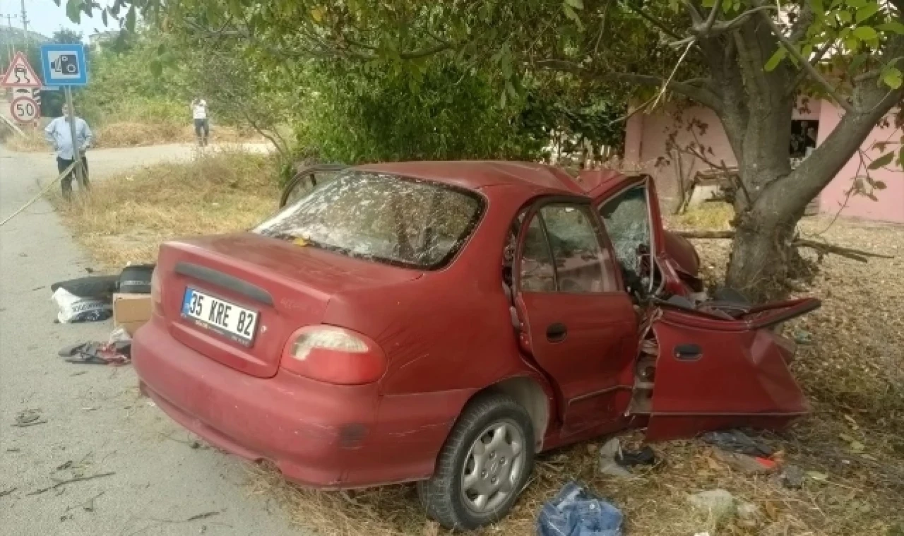 Trafik kazasında 2 kişi hayatını kaybetti