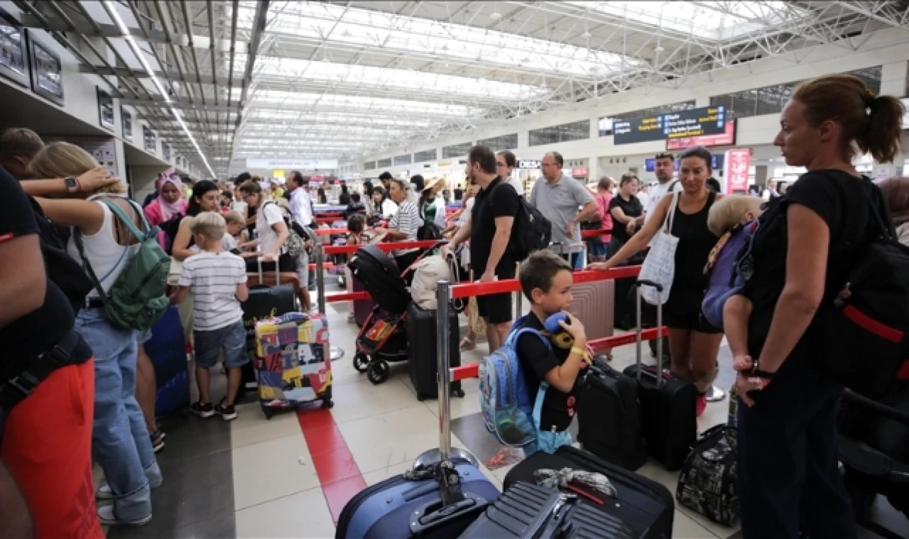 Türkiye 7 ayda ağırladığı 30 milyonu aşkın ziyaretçiyle rekor kırdı