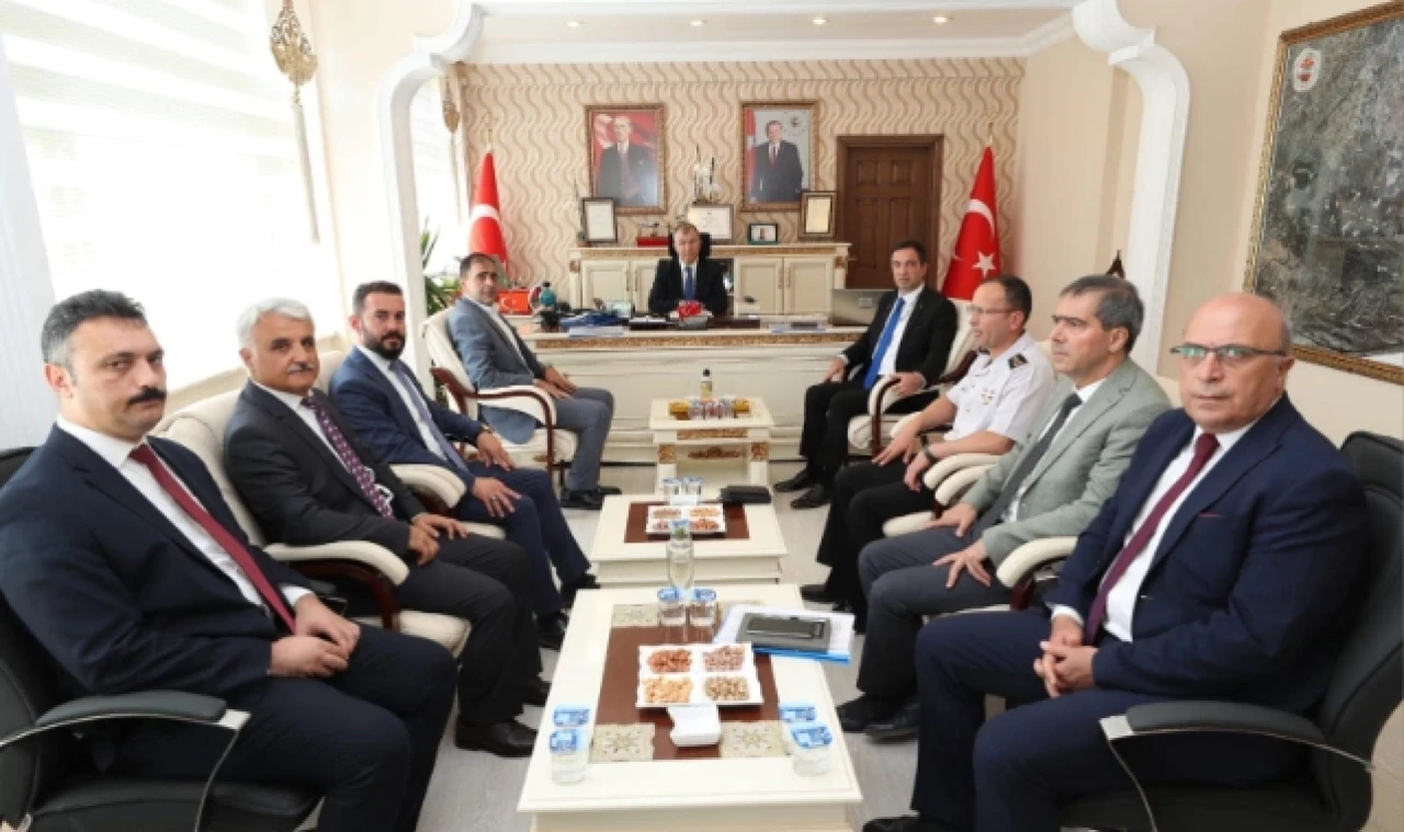 Vali Doruk, Suluova Kaymakamlığı'nı ziyaret etti