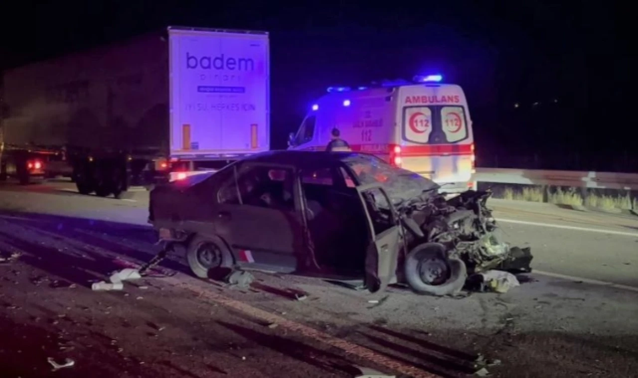 zincirleme trafik kazası: 1 ölü, 12 yaralı