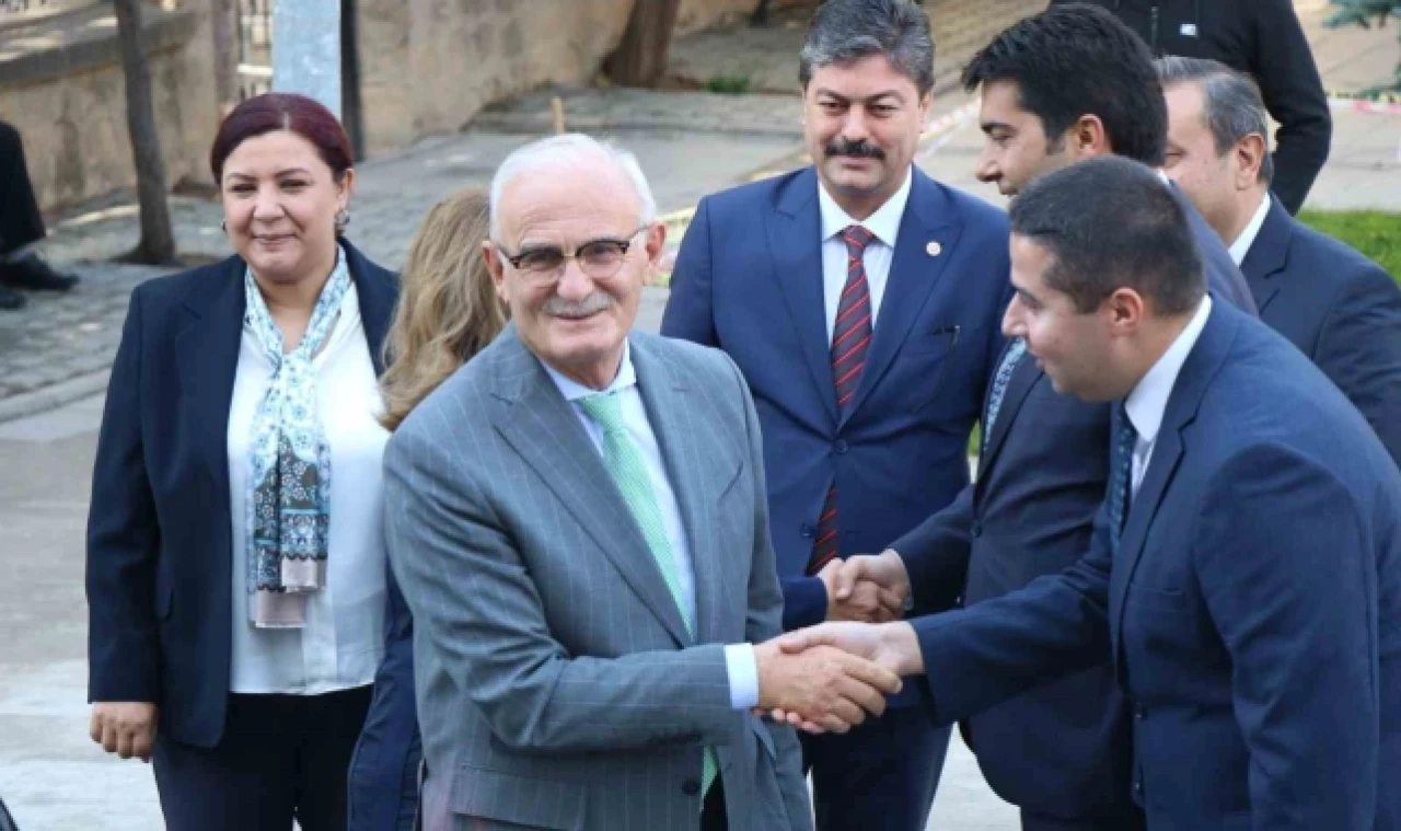 AK Parti Genel Başkan Yardımcısı Yılmaz: "Bin 392 belediyenin 810 tanesini AK Parti yönetiyor"