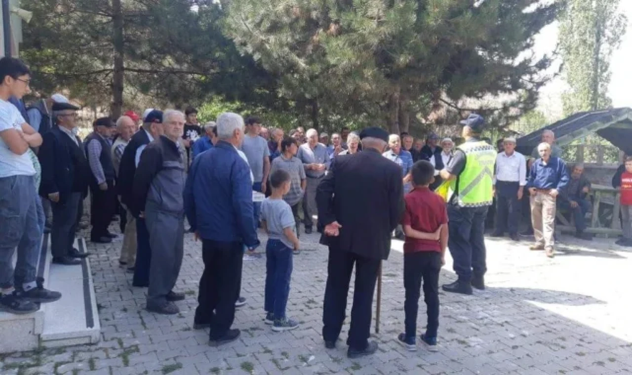 Akyurt'ta traktör sürücülerine eğitim