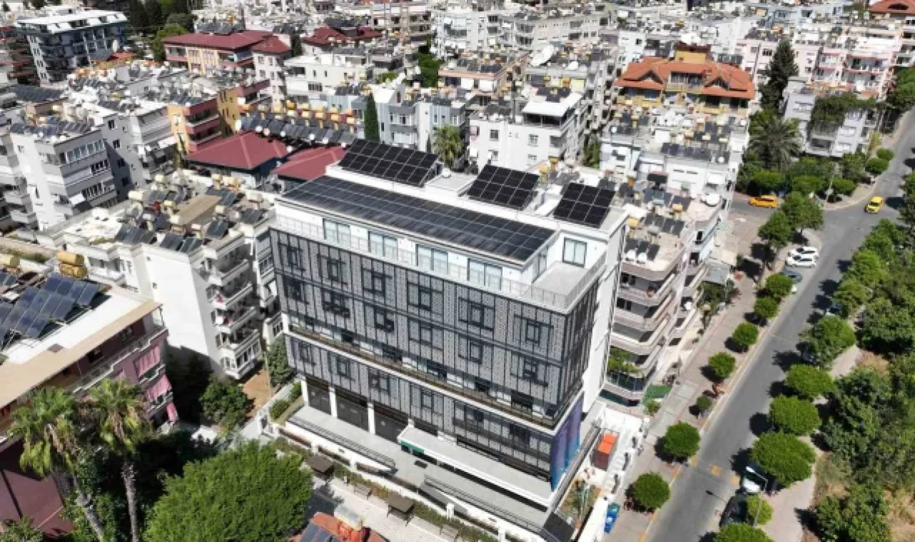 Alanya Belediyesi enerjisini güneşten almaya devam ediyor