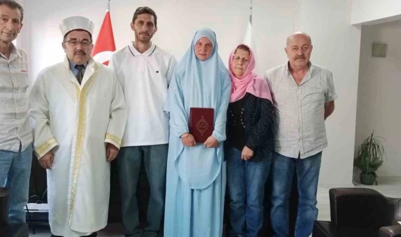 Alman kadın Müslüman oldu