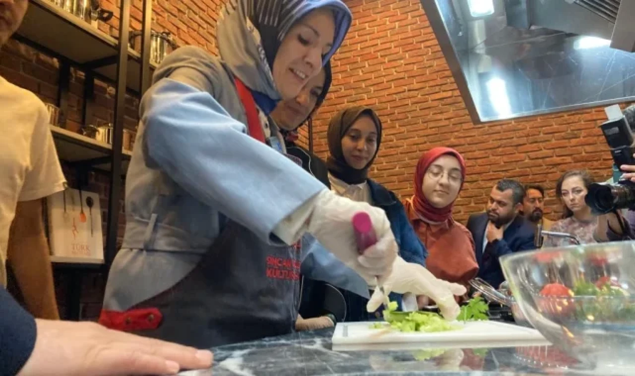 Bakan Göktaş, Ankara'da Gastro Akademi'yi ziyaret etti