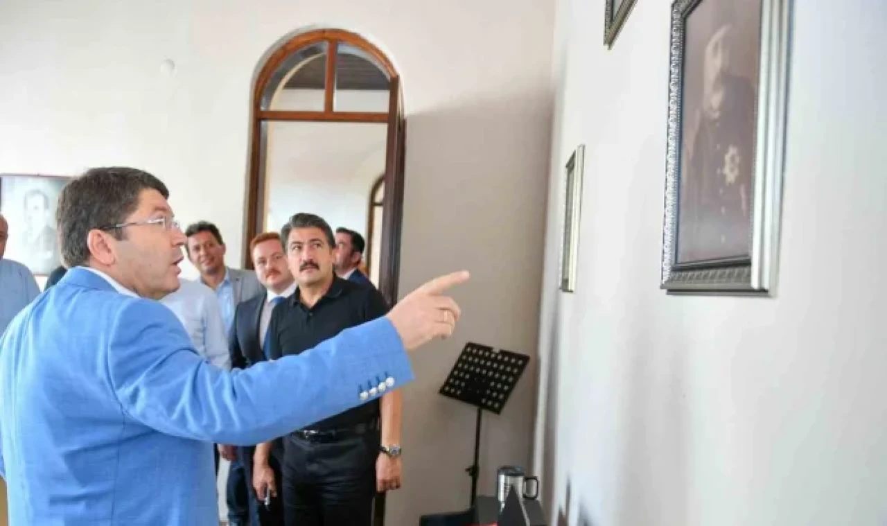 Bakan Tunç, Buldan'ın tarihi dokusunu inceledi