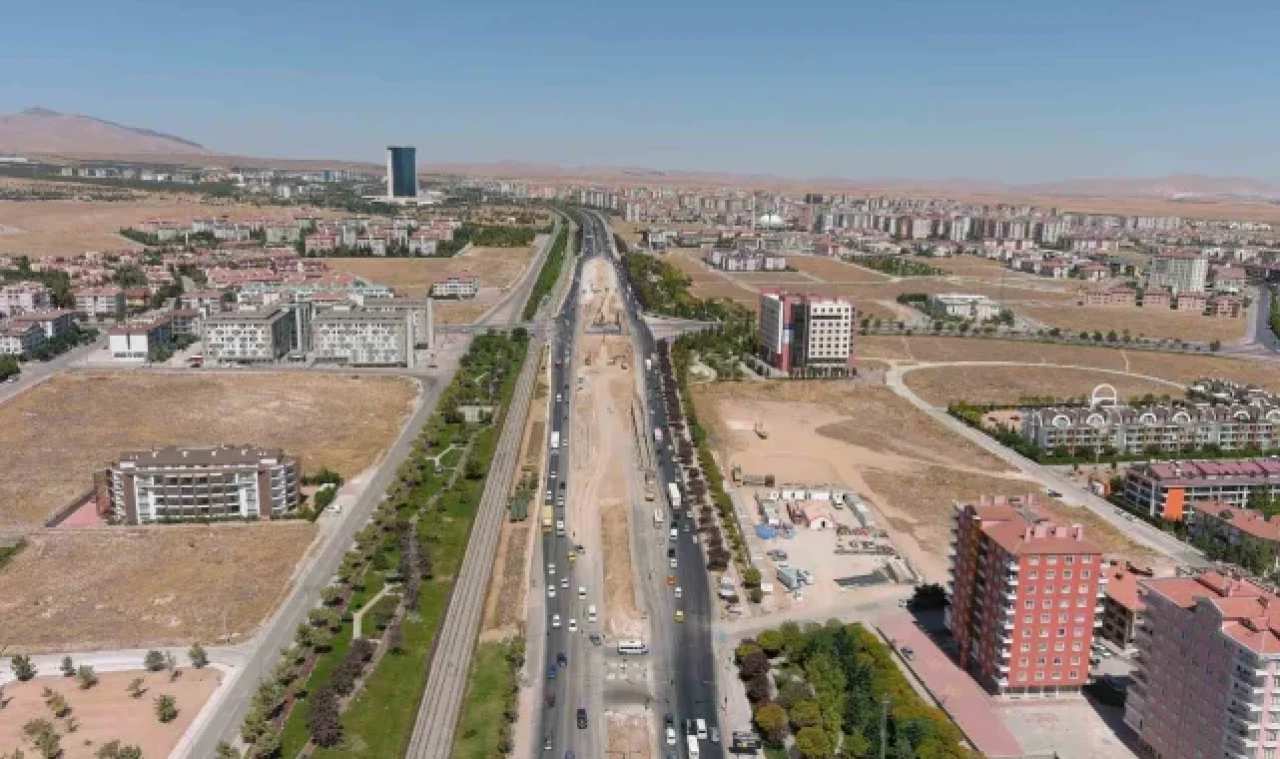 Başkan Altay: "Konya'nın 4 noktasında devam eden köprülü kavşakların maliyeti 1 milyar TL"
