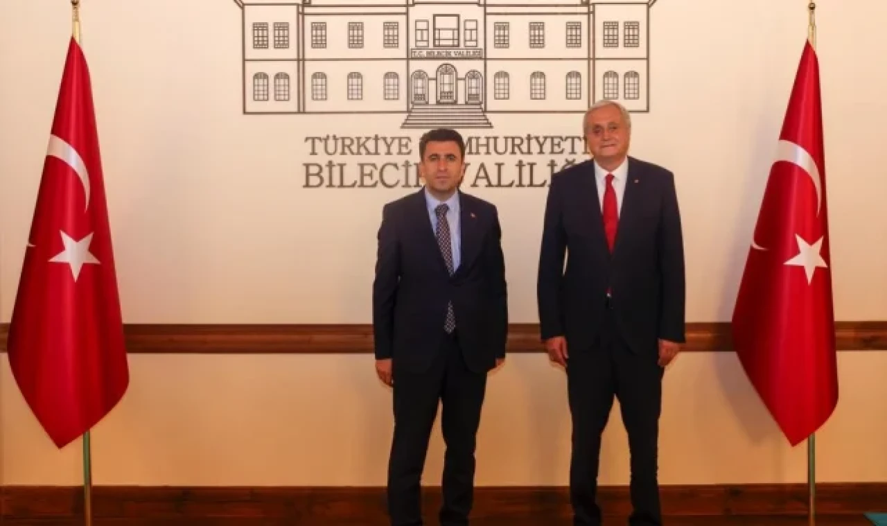 Başkan Bakkalcıoğlu, Vali Aygöl'e hayırlı olsun ziyareti