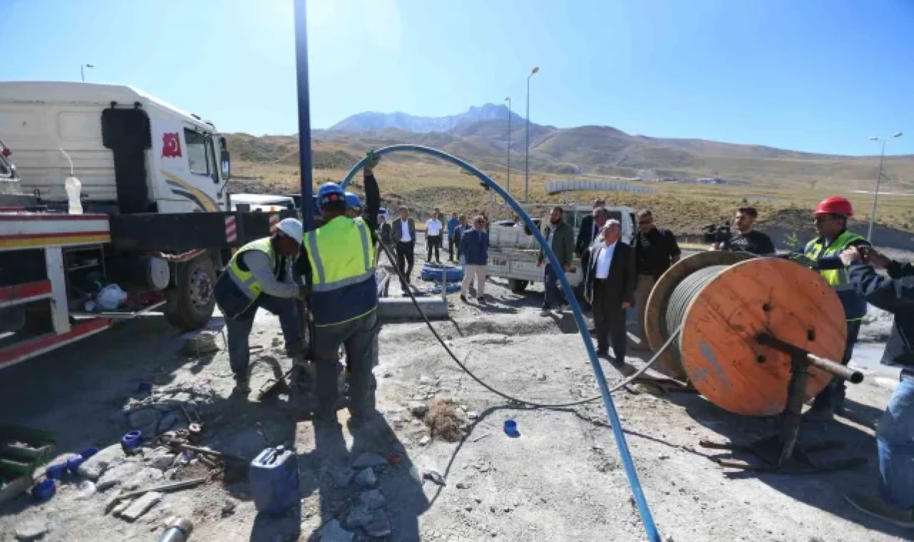 Başkan Büyükkılıç jeotermalde kararlı: Yeni hedef 420 metre