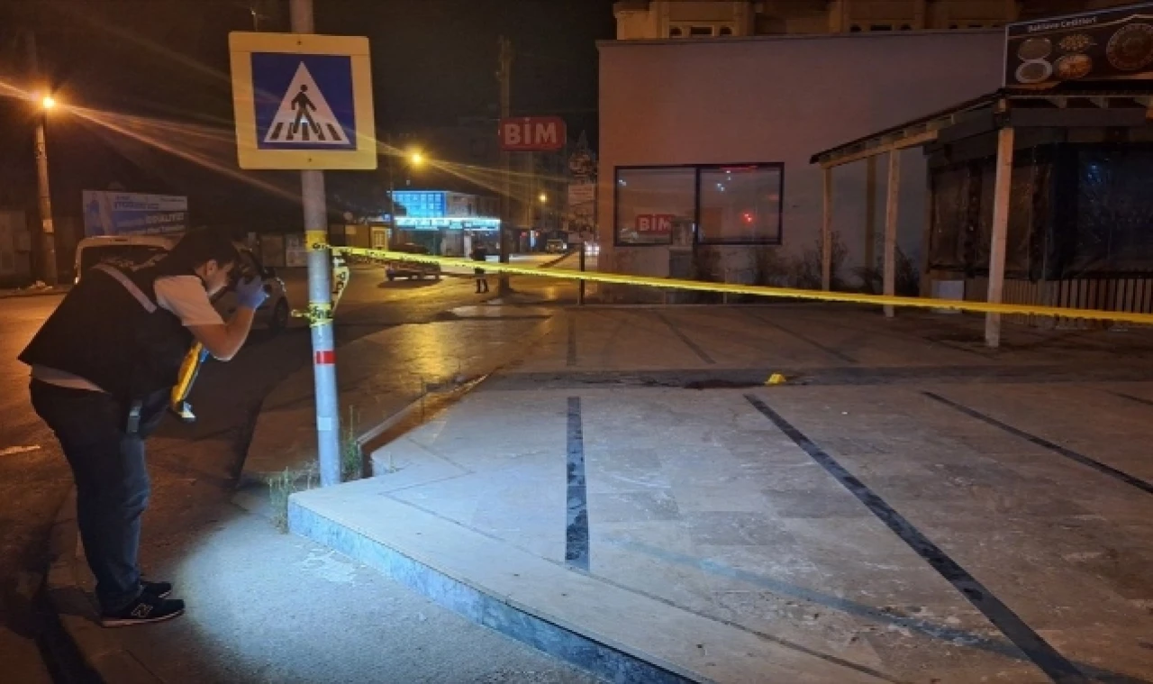 Bıçaklı Saldırıda Bir Kişi Ağır Yaralandı