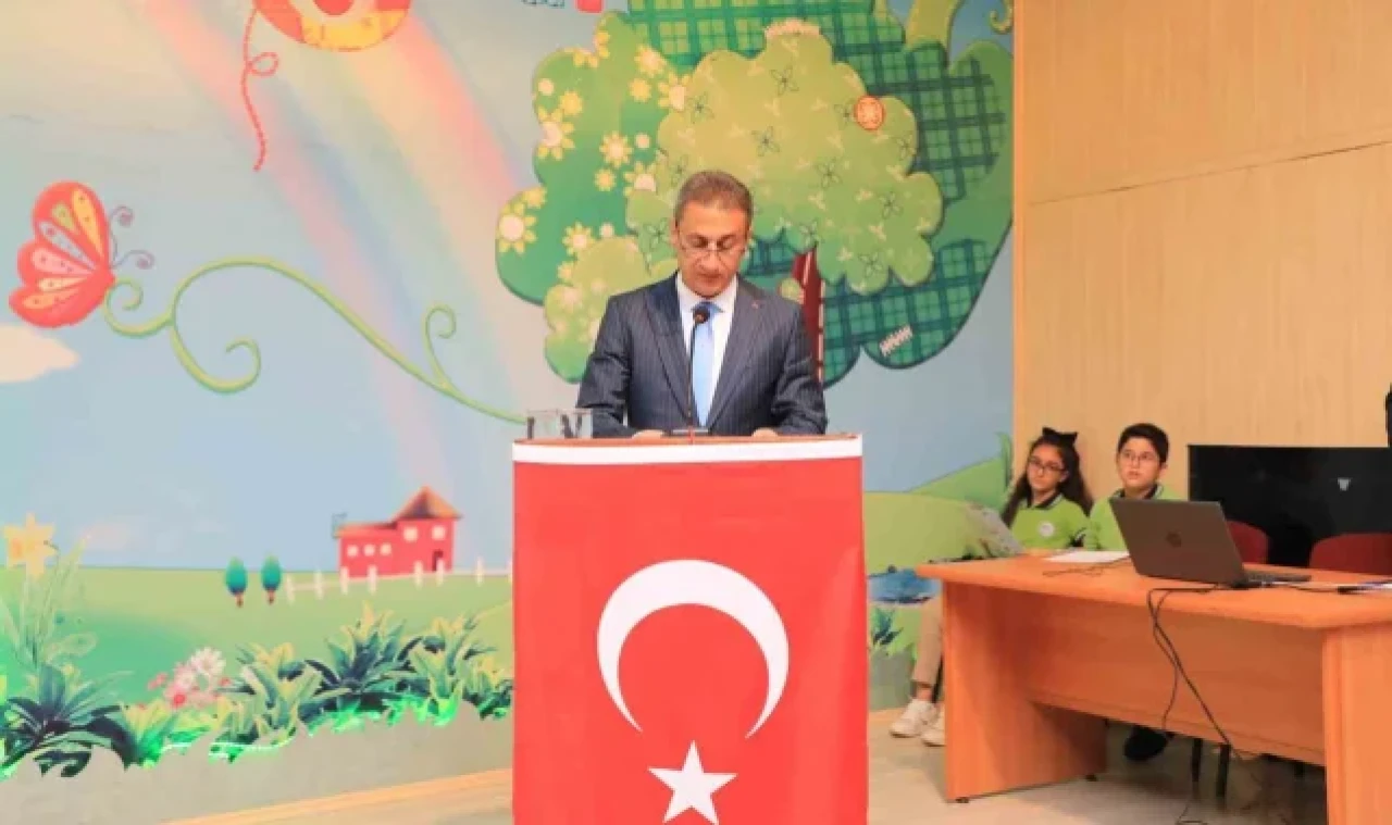 Bitlis'te 'İlköğretim Haftası' töreni