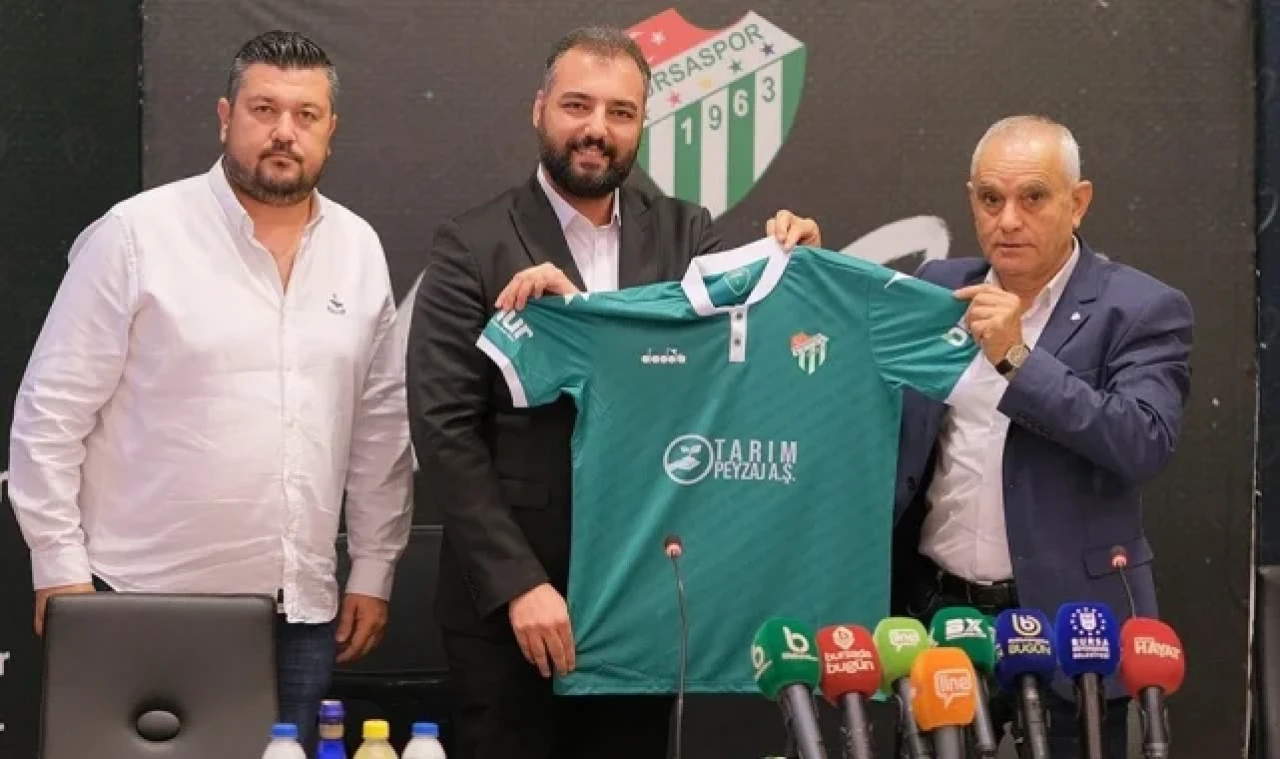 Bursaspor'un forma göğüs sponsoru Tarım ve Peyzaj A.Ş oldu