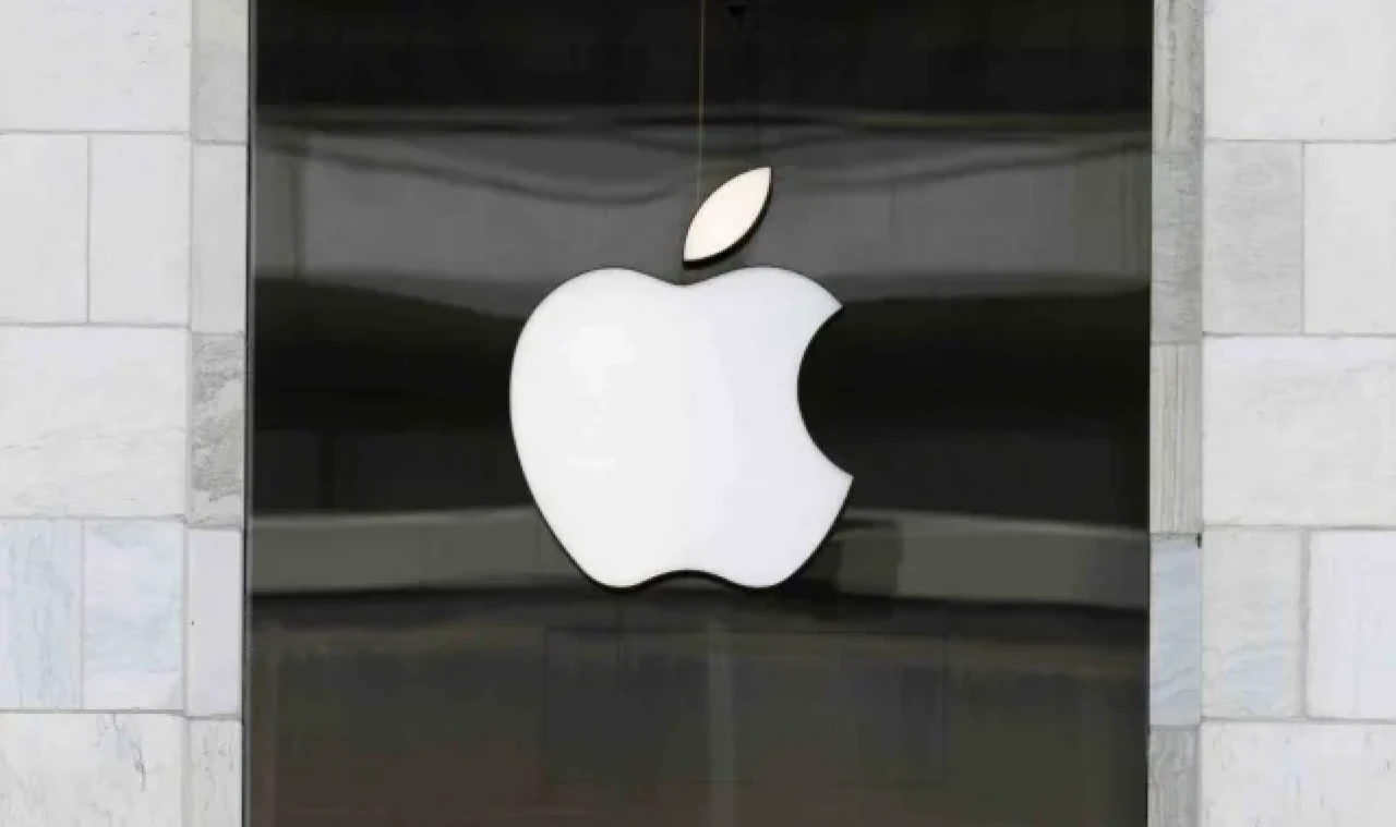 Çin, hükümet çalışanlarına iPhone yasağı getirildiği yönündeki haberleri yalanladı