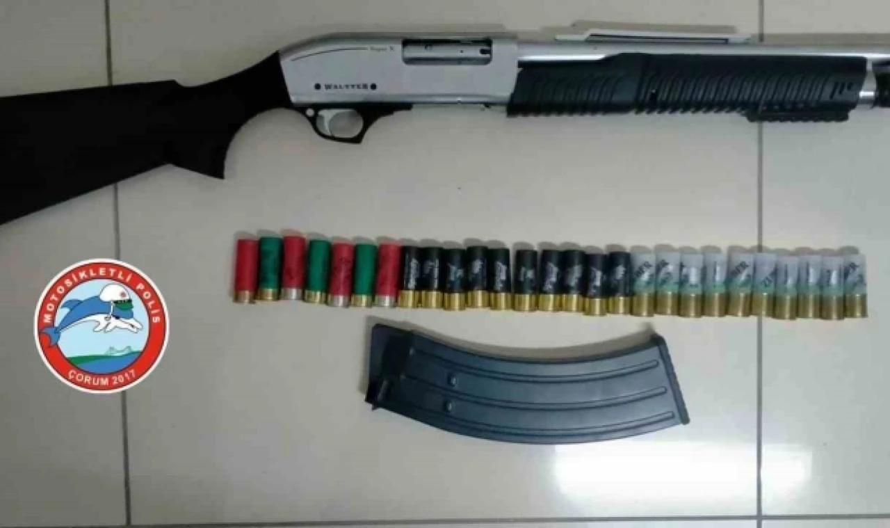 Çorum'da şok uygulamada çok sayıda silah ele geçirildi