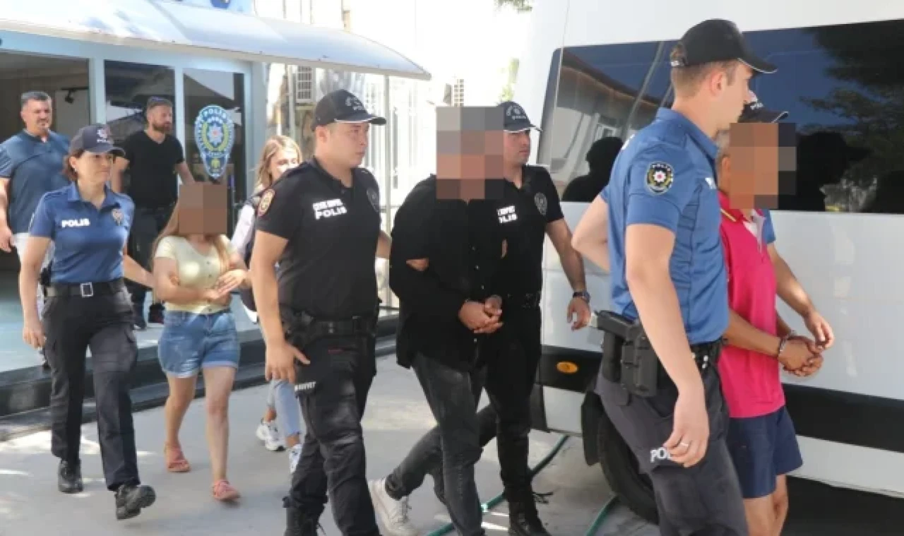 Didim'de göçmen kaçakçısı 3 organizatör tutuklandı