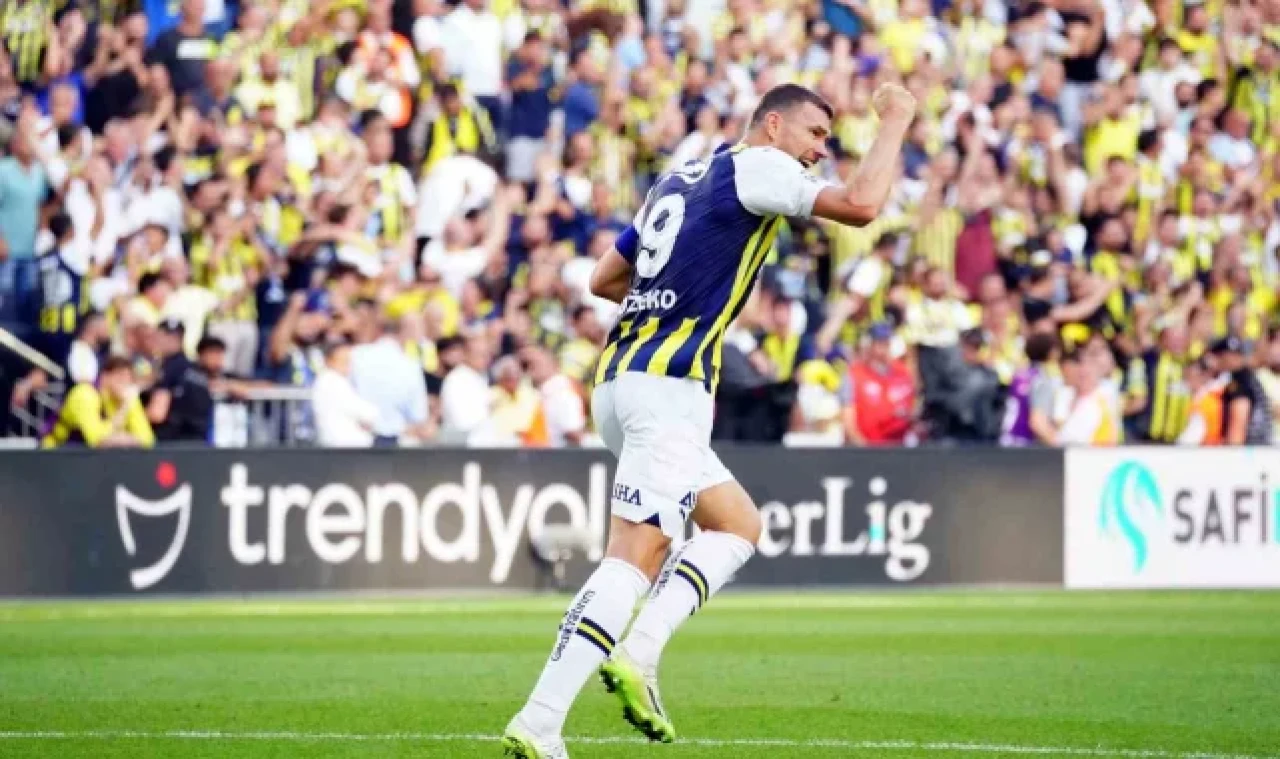 Dzeko, 4. lig maçında 4. golünü attı