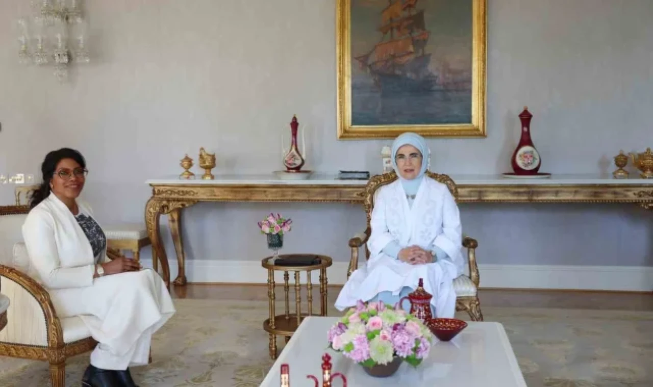 Emine Erdoğan, Malcolm X'in kızı İlyasa Şahbaz ile görüştü