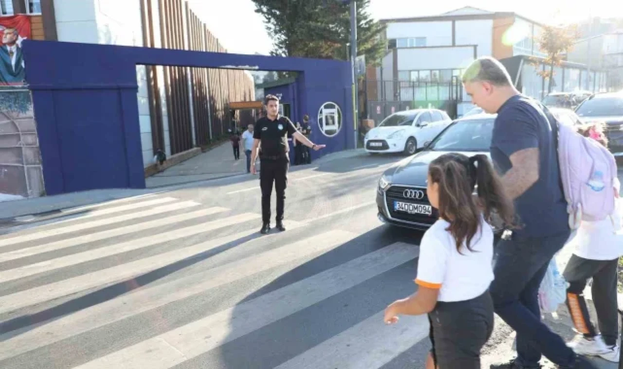 Gaziosmanpaşa'da zabıtadan okul önleri ve kantinlerde sıkı denetim