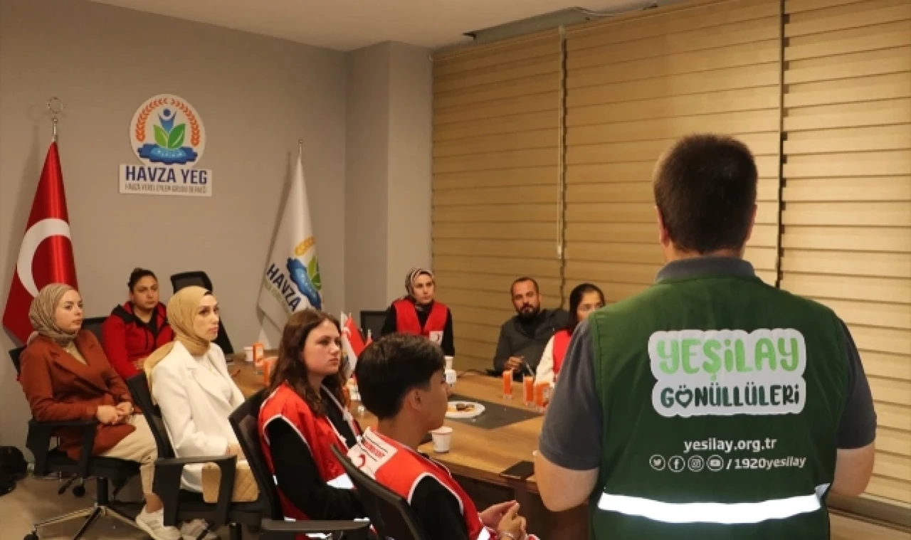 Genç Kızılay Gönüllülerine Bağımlılık Eğitimi Verildi