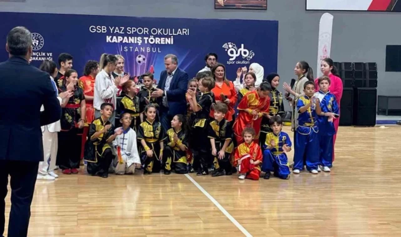 Gençlik ve Spor Bakanı Dr. Osman Aşkın Bak Yaz Spor Okulları kapanış törenine katıldı