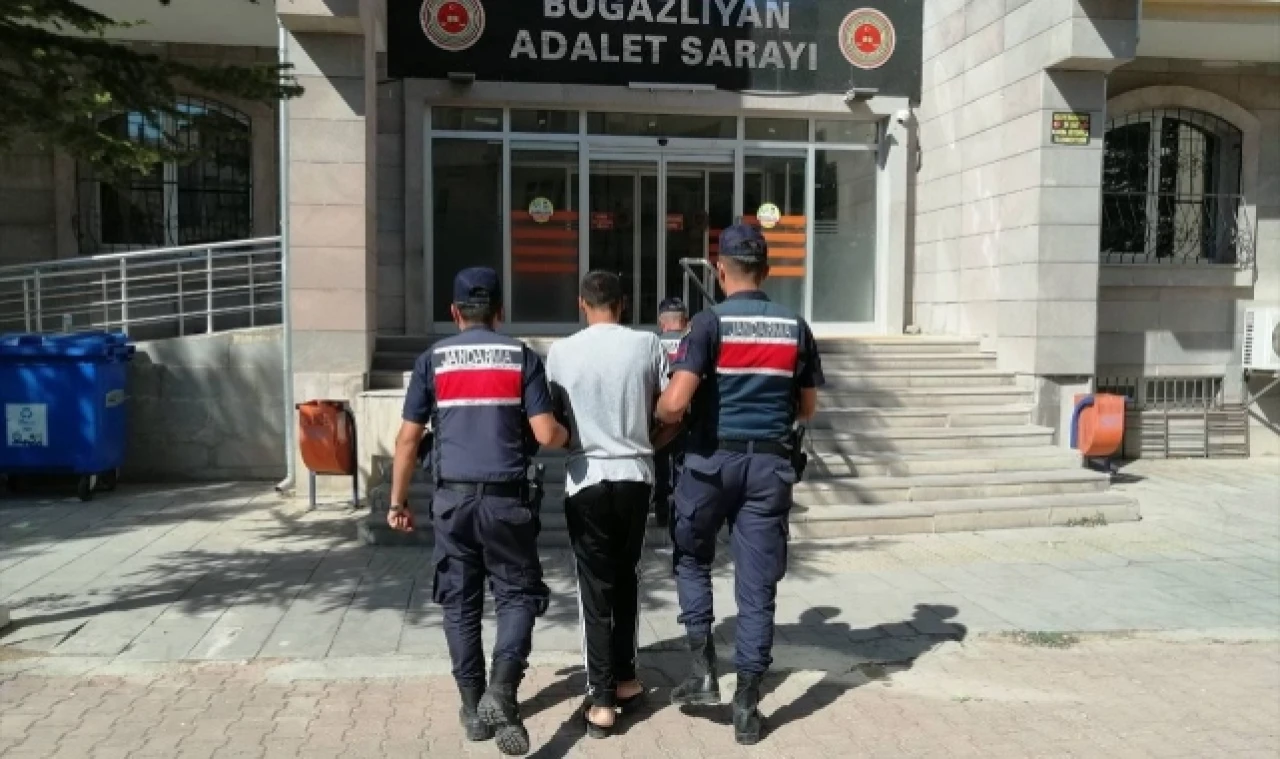 Hırsızlık Suçundan Aranan Kişi Yakalandı