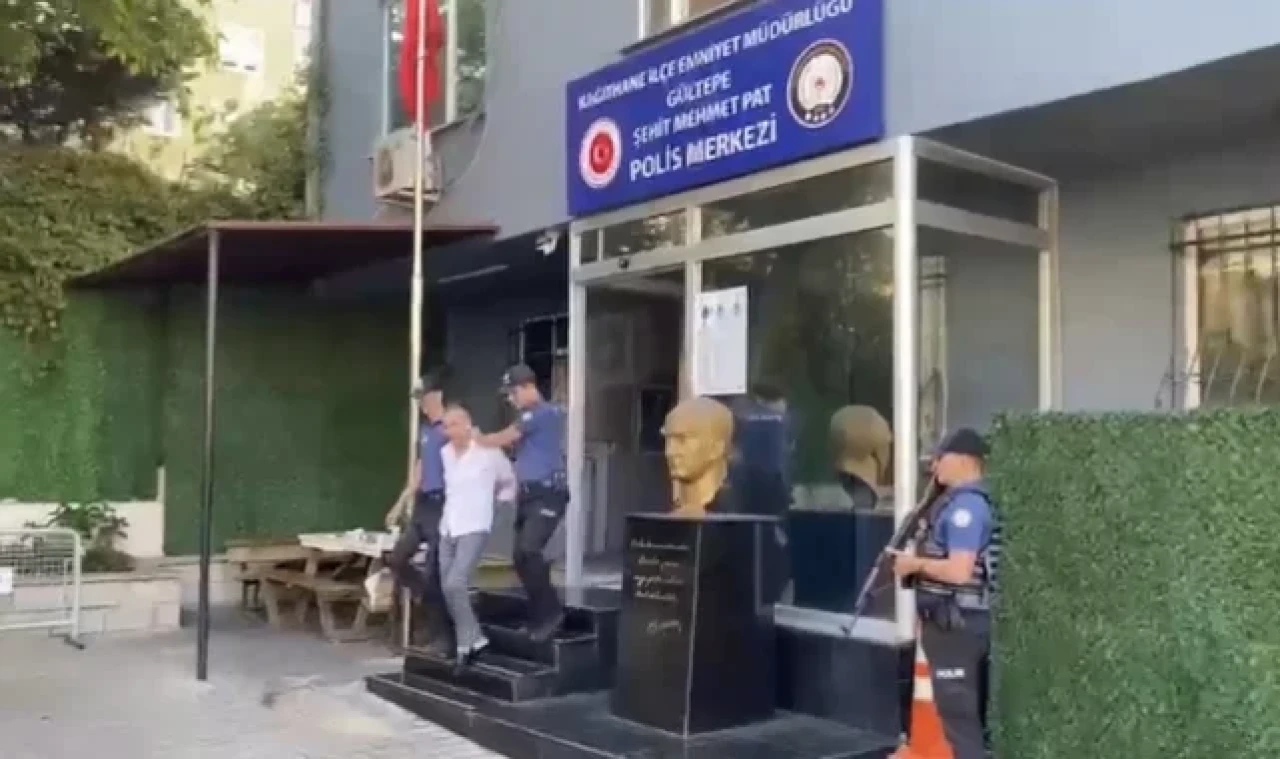 İstanbul'da yolcunun sevgilisine kafa atan taksici yeniden gözaltında