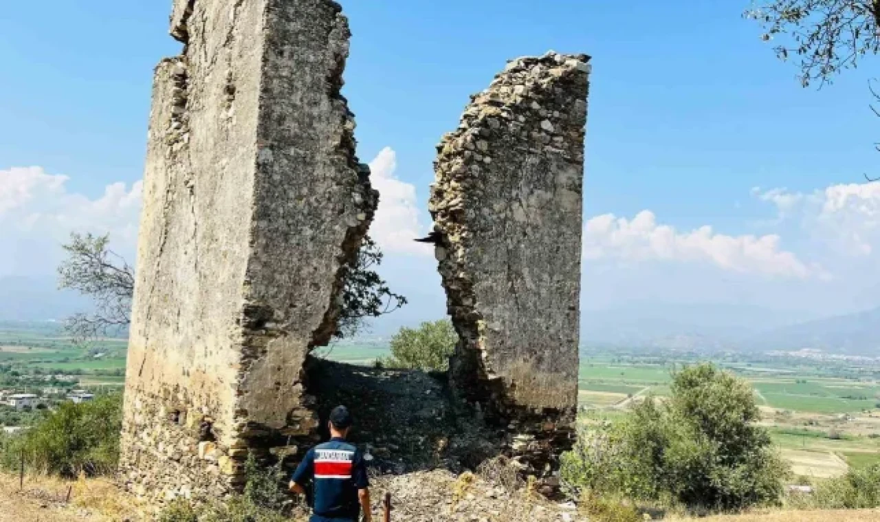 Jandarmadan 'tarihi yapı' nöbeti
