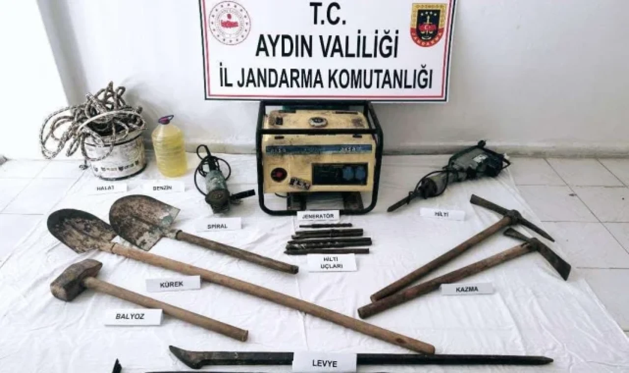 Kaçak kazı yaparken suçüstü yakalandılar