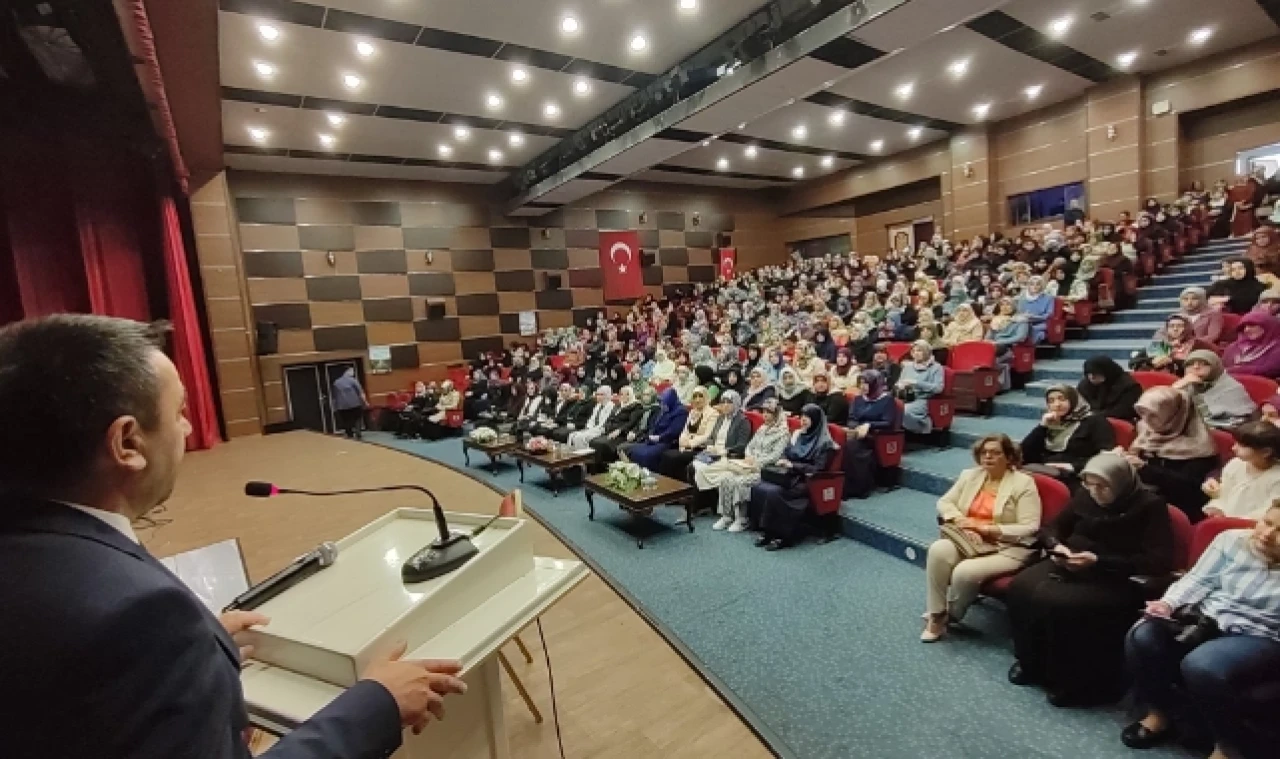 Kadınlara Özel Konferans Düzenlendi