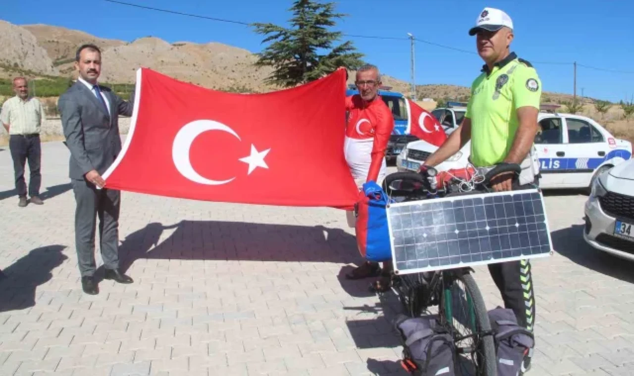 Kahraman Polis Fethi Sekin anısına bin 500 kilometre pedal çevirdi