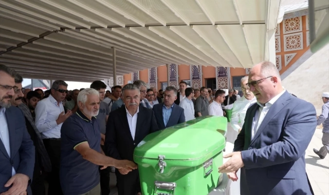 Kazada hayatını kaybeden Belediye Meclis Üyesi defnedildi