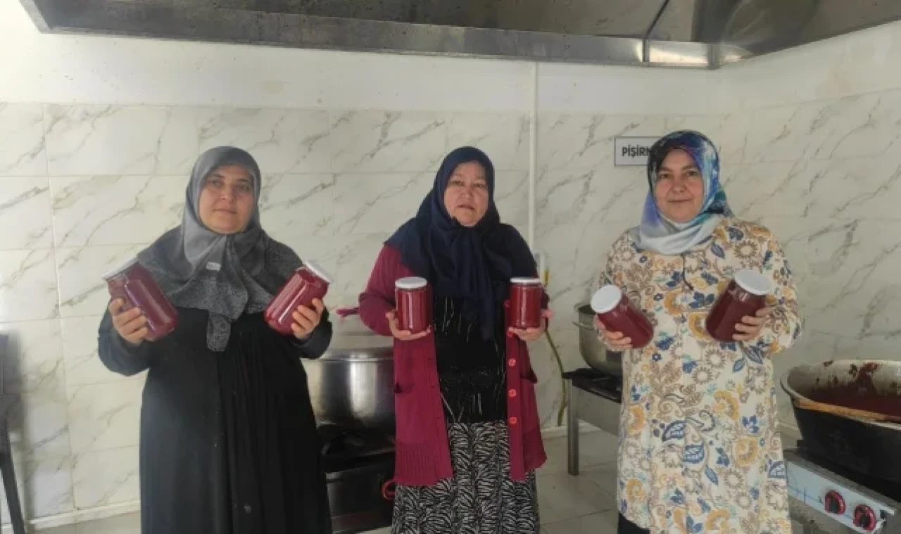Maharetli eller hem yöresel ürünlere hem de ekonomiye katkı sunuyor