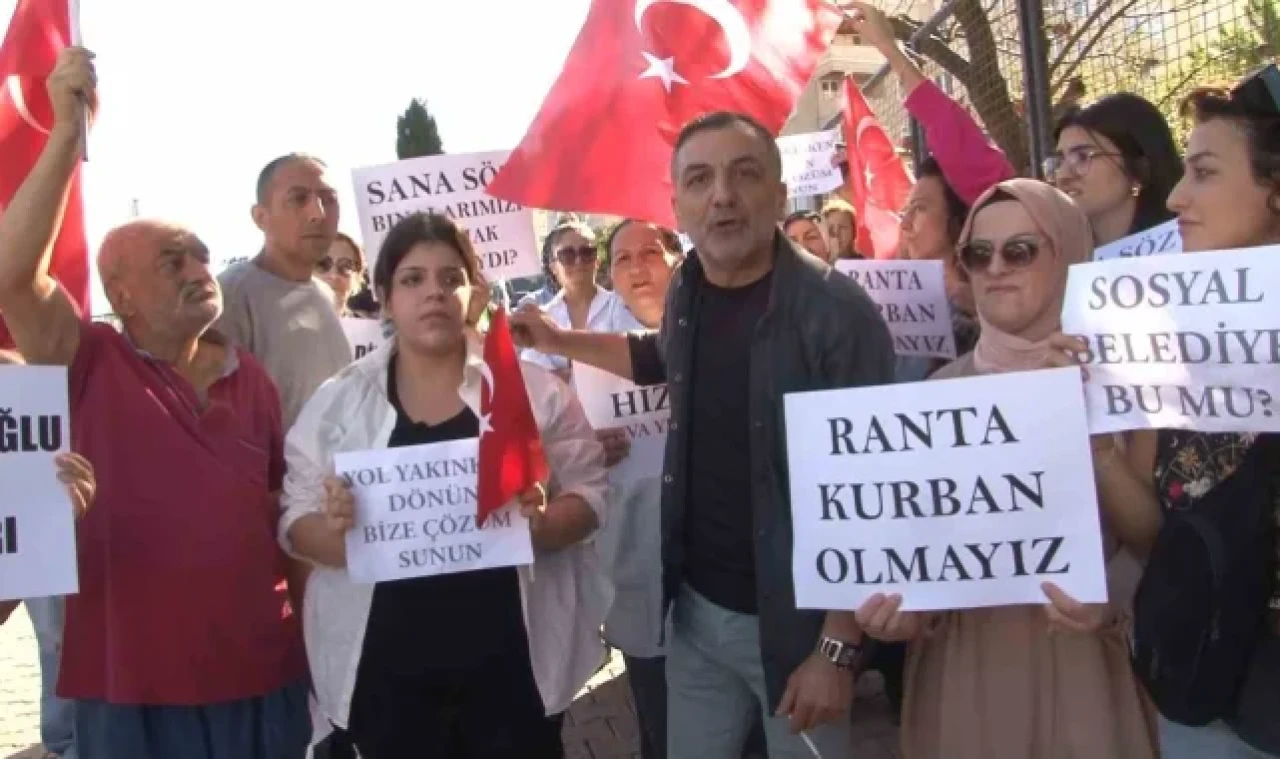 Maltepe'de sitede tahliye krizi: Ekipler tepkiyle karşılandı