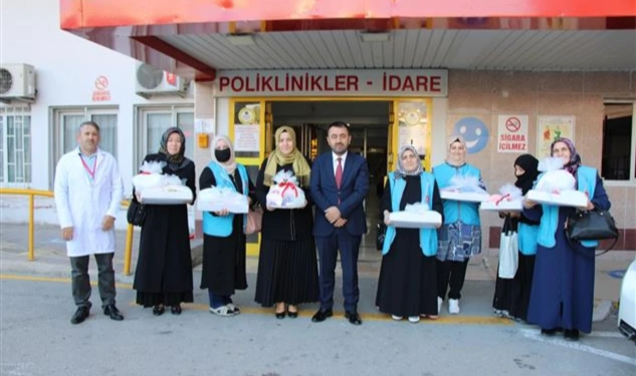 Mevlid Kandilinde Dünyaya Gelen Bebekler Ziyaret Edildi.
