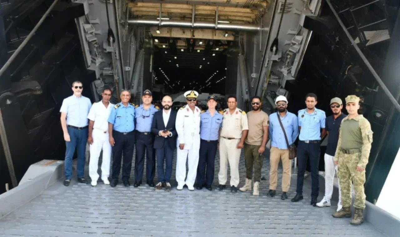MSB: "TGC Sancaktar ve TGC Bayraktar gemilerimizin ulaştırdığı yardım malzemeleri Libyalı yetkililere teslim edildi"
