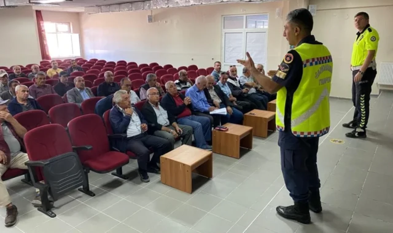 Nevşehir'de okul servis şoförlerine eğitim verildi