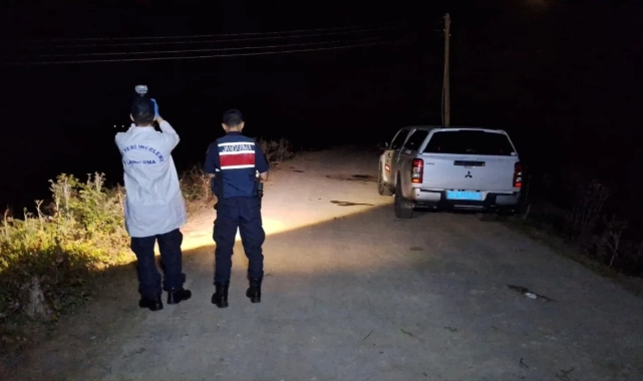Otomobil Su Kanalına Devrildi, Sürücü Hayatını Kaybetti