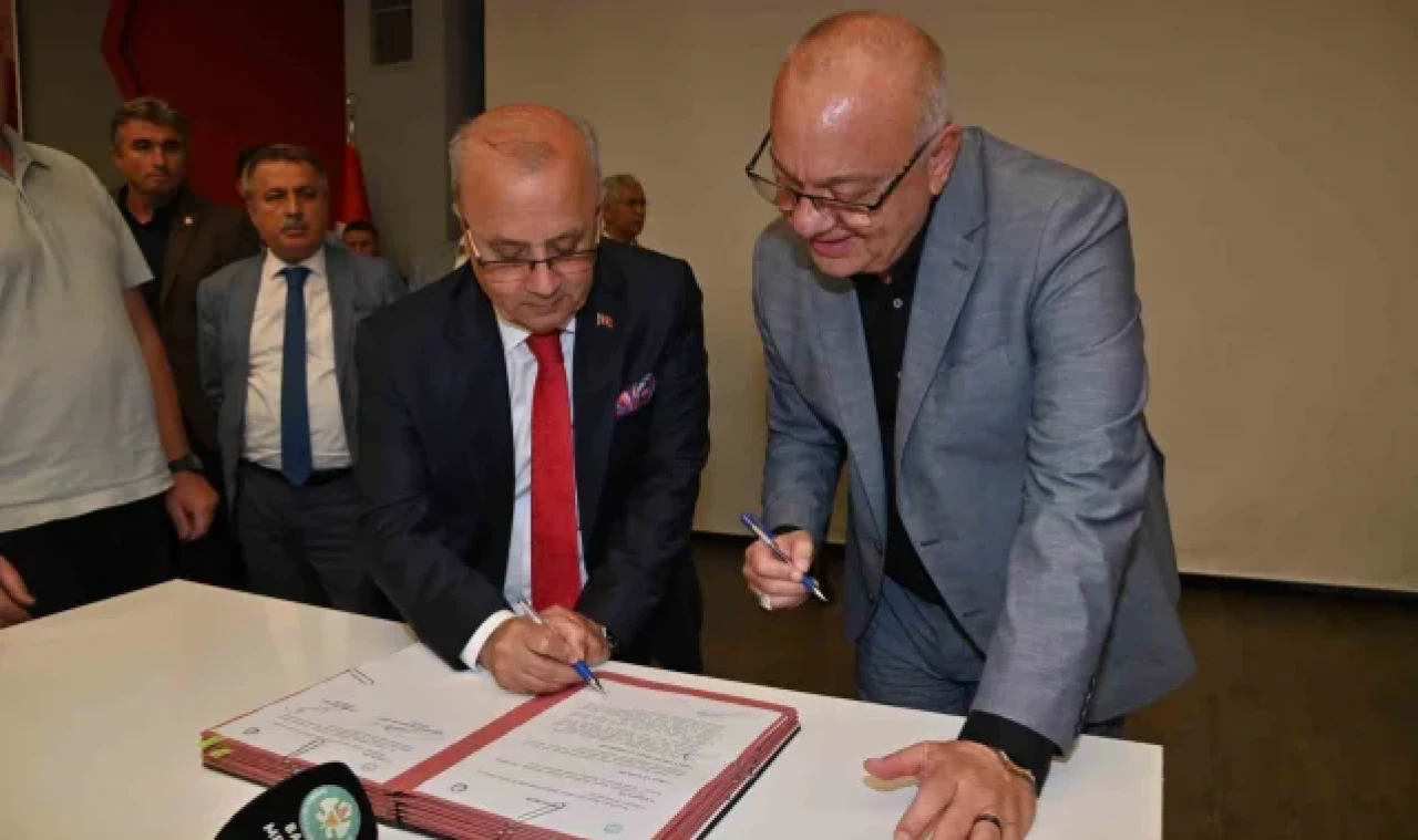 Salihli'ye kilit parke desteği için protokol imzalandı