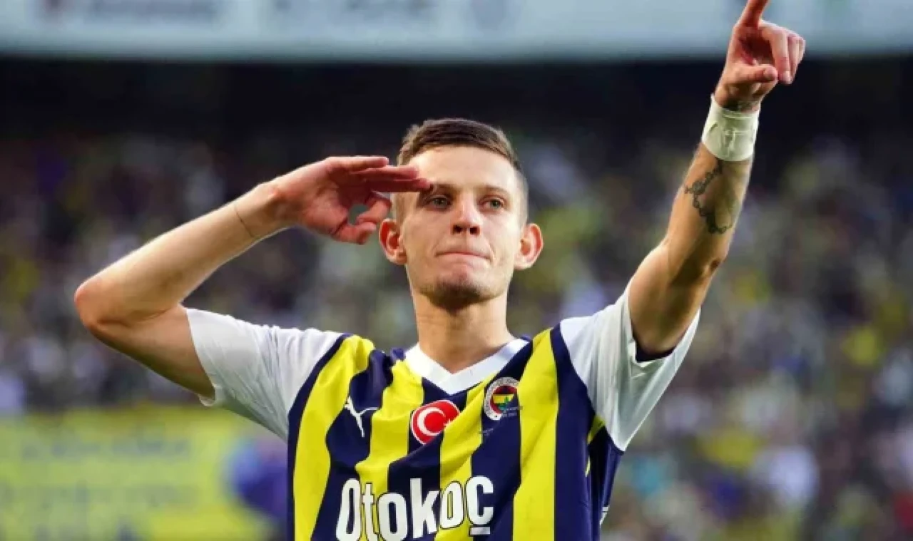 Sebastian Szymanski, gollerine devam etti
