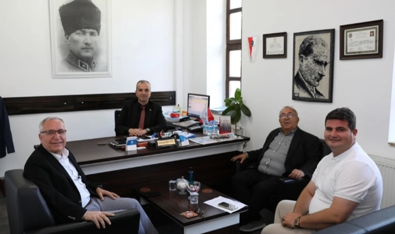 Şen’den Belediye ziyareti