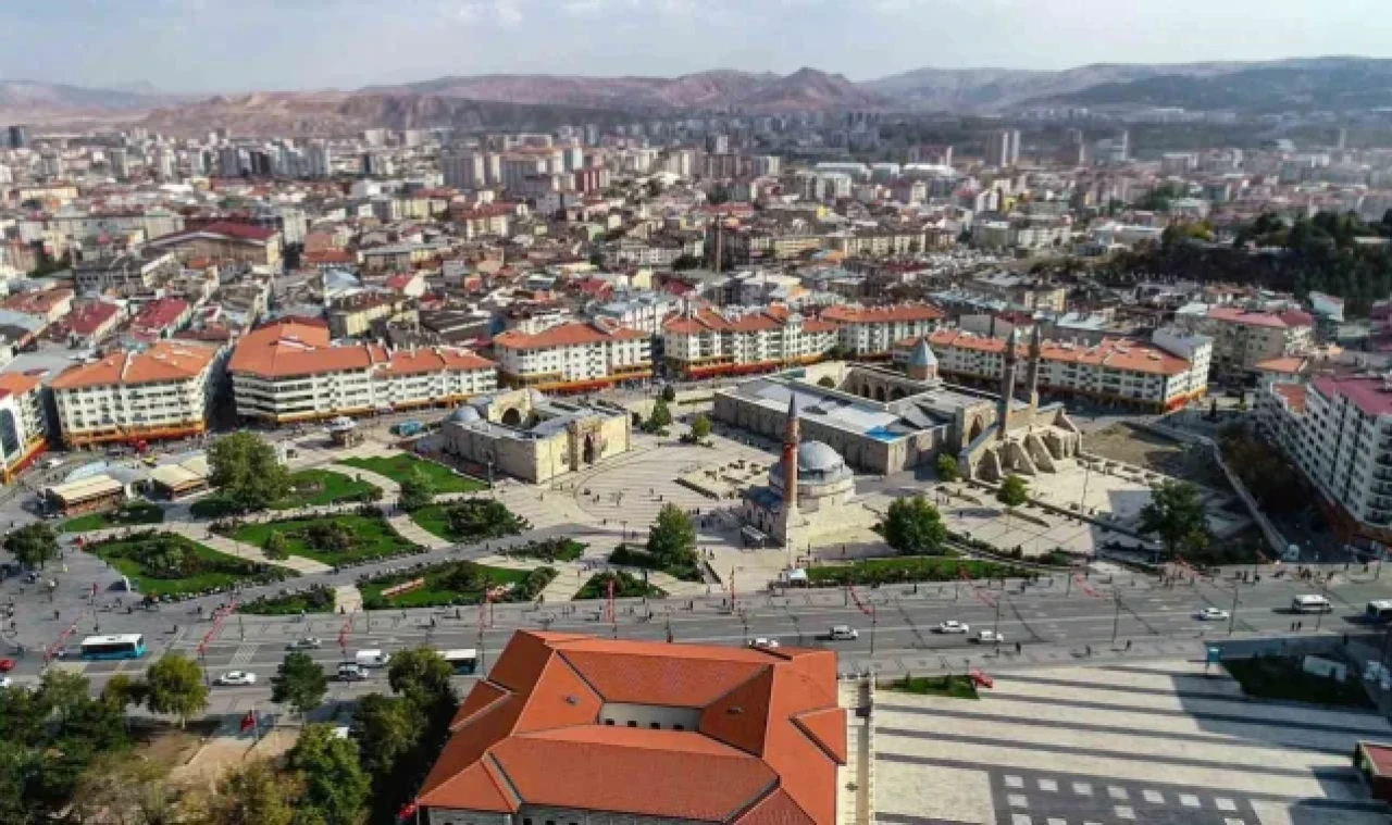 Sivas'ta yapı ruhsatı verilen bina sayısında artış