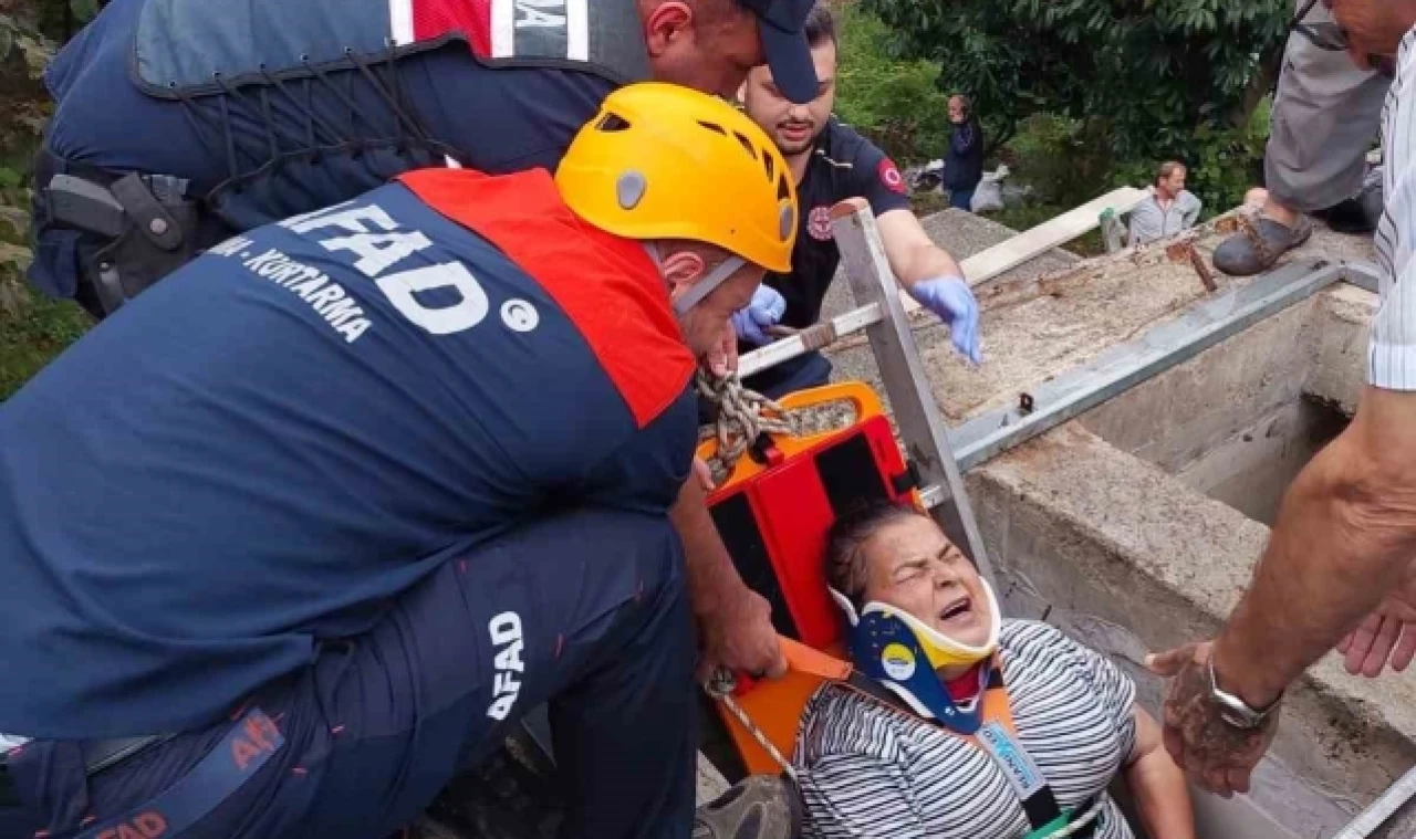 Su deposuna düşen kadını AFAD ve İtfaiye ekipleri kurtardı