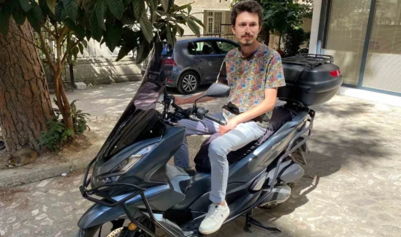 Üsküdar'da motosikletiyle polisi taşıyan genç: "Bence polis memuru terfi almayı hak ediyor"
