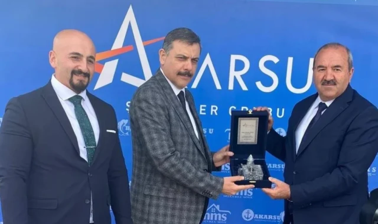 Vali Çiftçi; "Yatırımcılarımızı her zaman destekleyeceğiz"