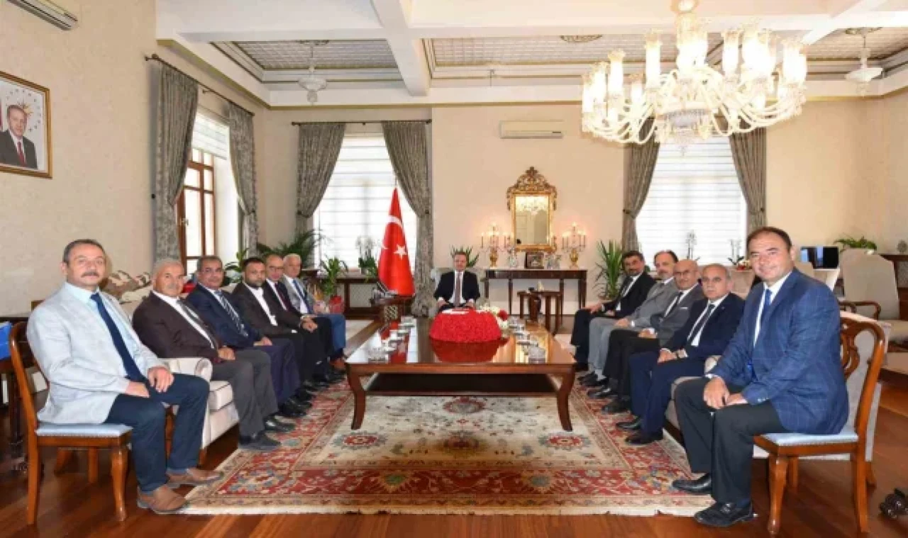 Vali Ünlü'ye 'Hayırlı olsun' ziyaretleri sürüyor
