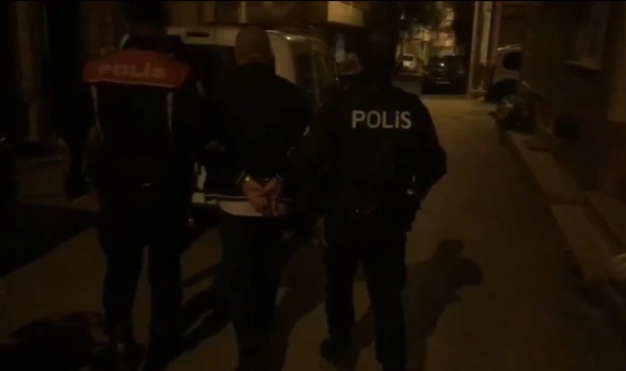 13 yıl hapis cezası bulunan hırsız yorganların arasından çıktı
