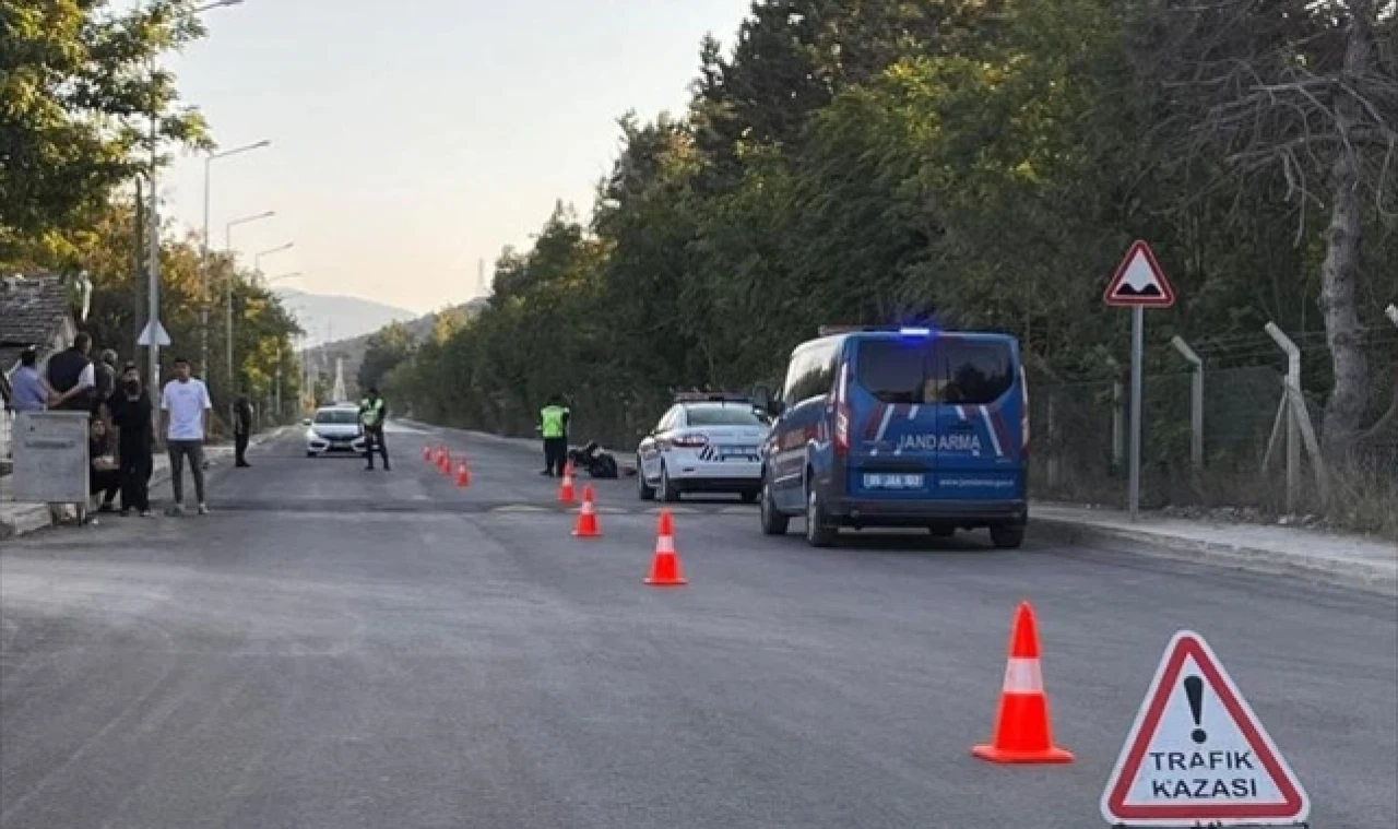 Amasya'da devrilen motosikletin 13 yaşındaki sürücüsü hayatını kaybetti