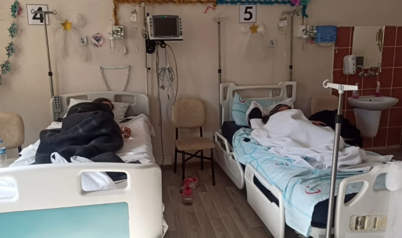 Amasya'dan bir zehirlenme olayı daha: 3 öğrenci hastaneye kaldırıldı