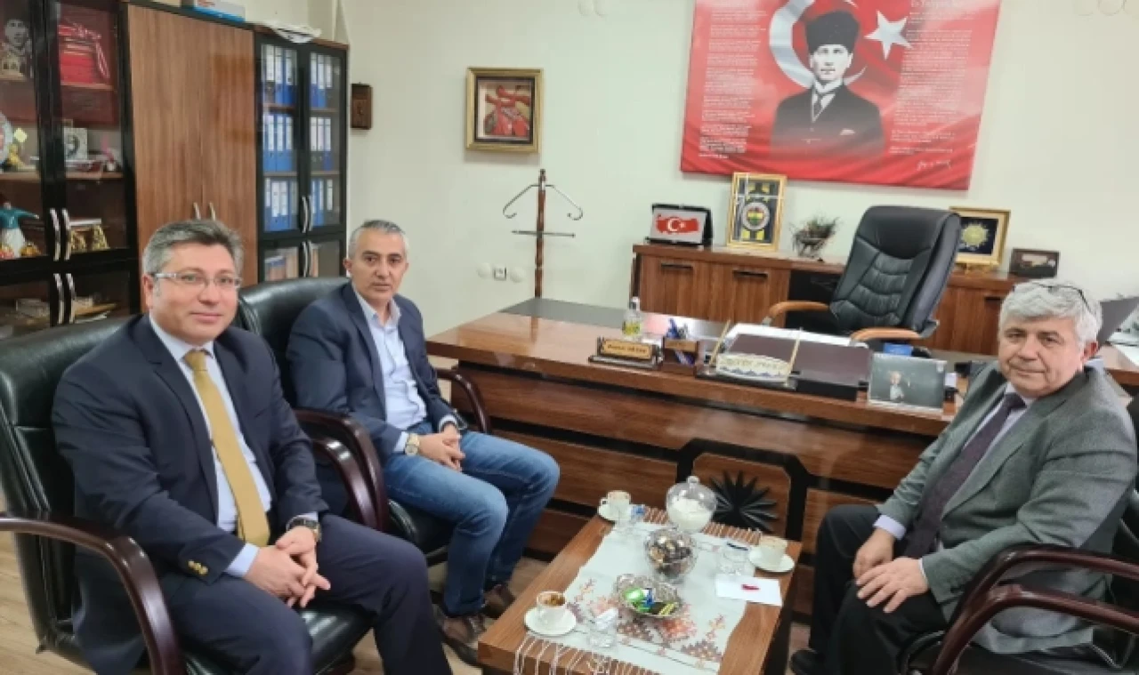 Dekan Aydın, Halk Eğitim Merkezini Ziyaret Etti