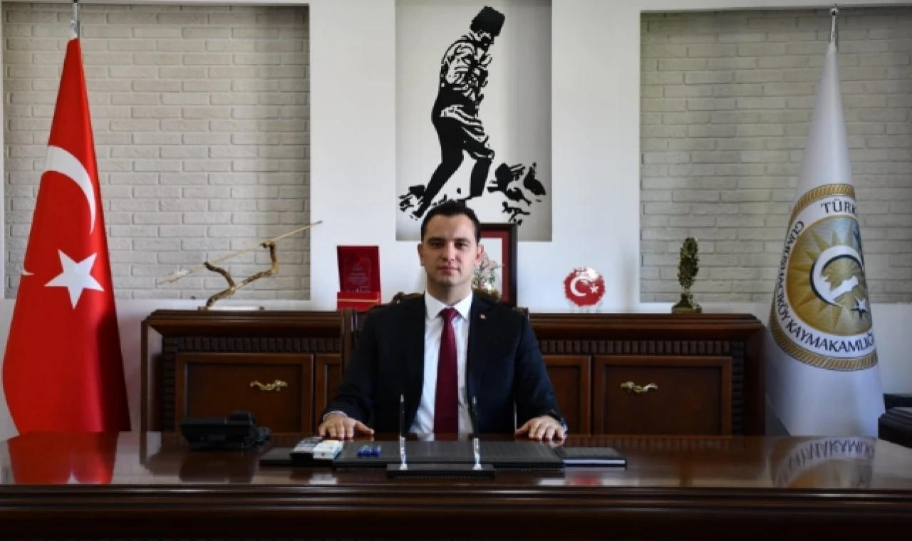 “Demokratik bir ülkenin vazgeçilmez unsurlarından birisi basındır.”